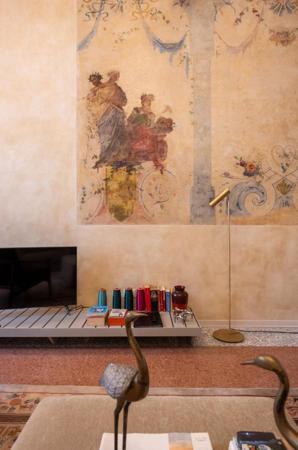Palazzo Borgoloco Apartment Venice Exterior photo