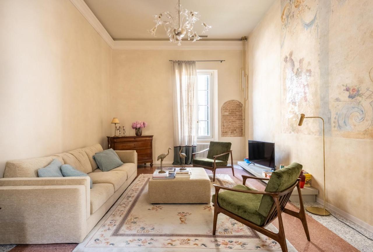 Palazzo Borgoloco Apartment Venice Exterior photo