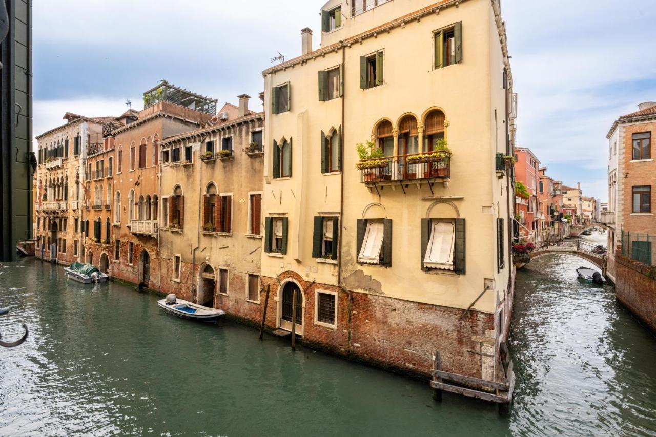 Palazzo Borgoloco Apartment Venice Exterior photo