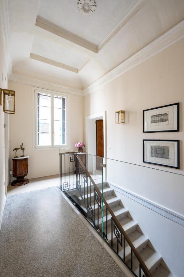 Palazzo Borgoloco Apartment Venice Exterior photo