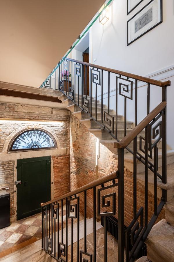 Palazzo Borgoloco Apartment Venice Exterior photo